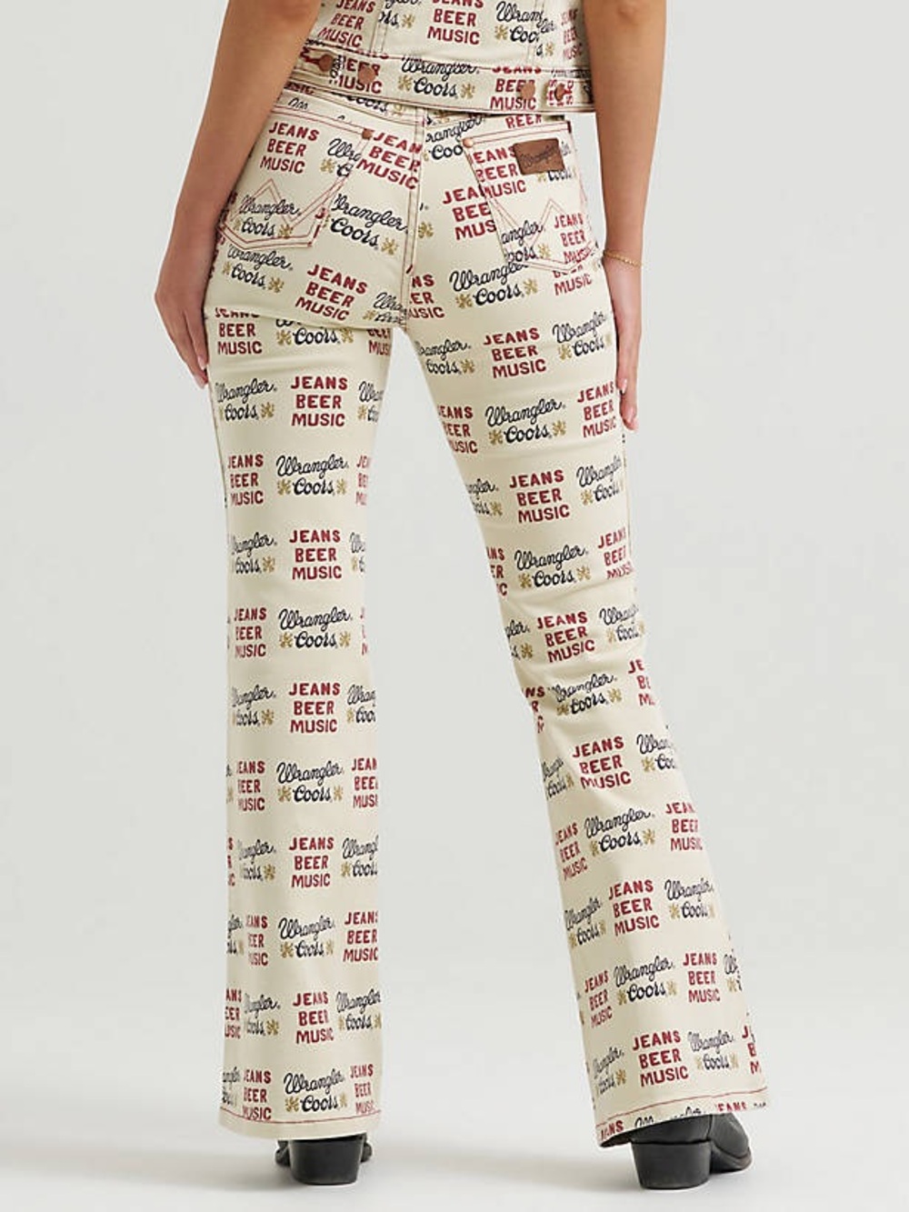 Wrangler x Coors Jeans - Picture 3 of 10